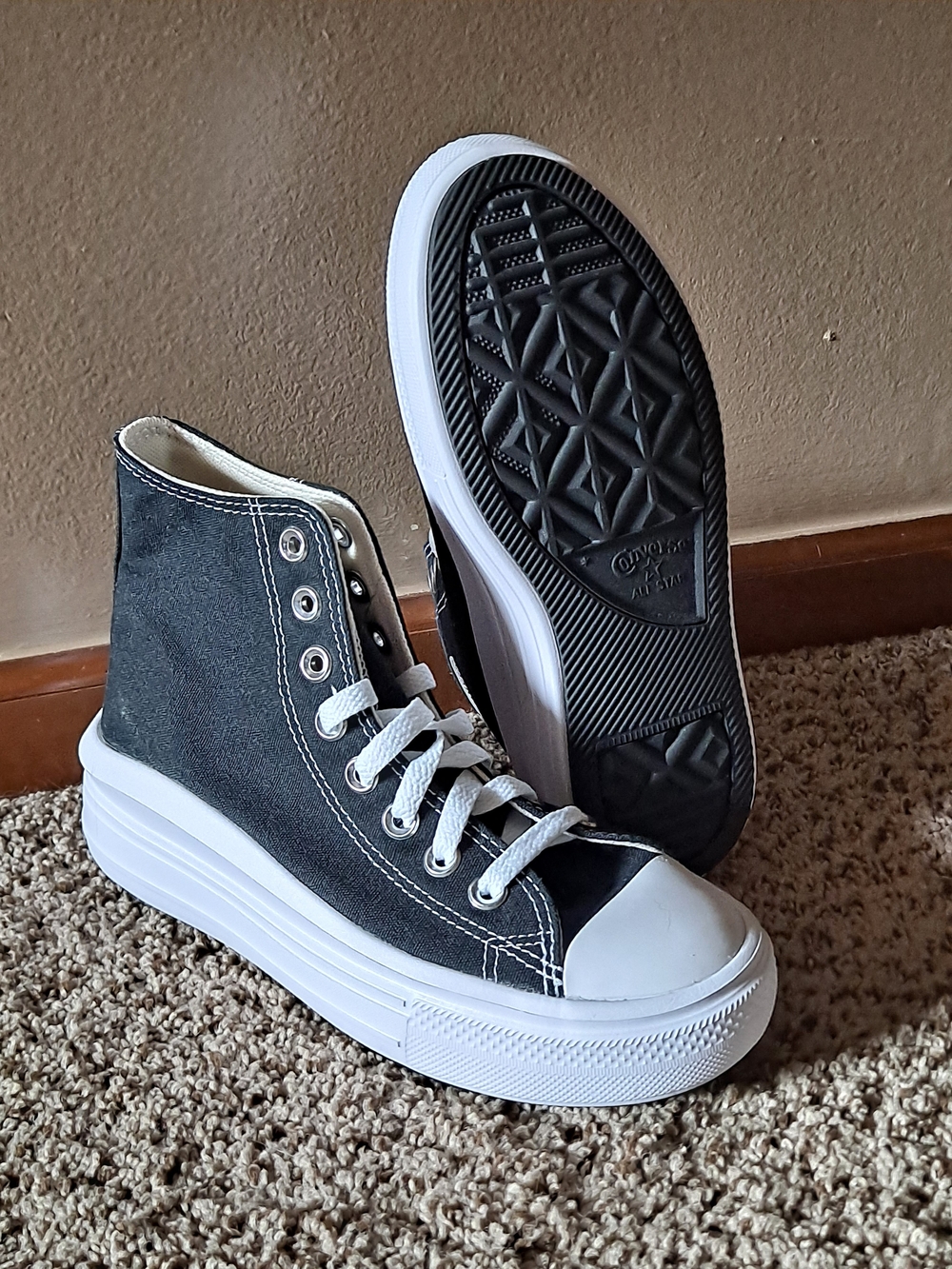 Converse Chuck Taylor All Star Womens Black Platform Sneakers Size 6
